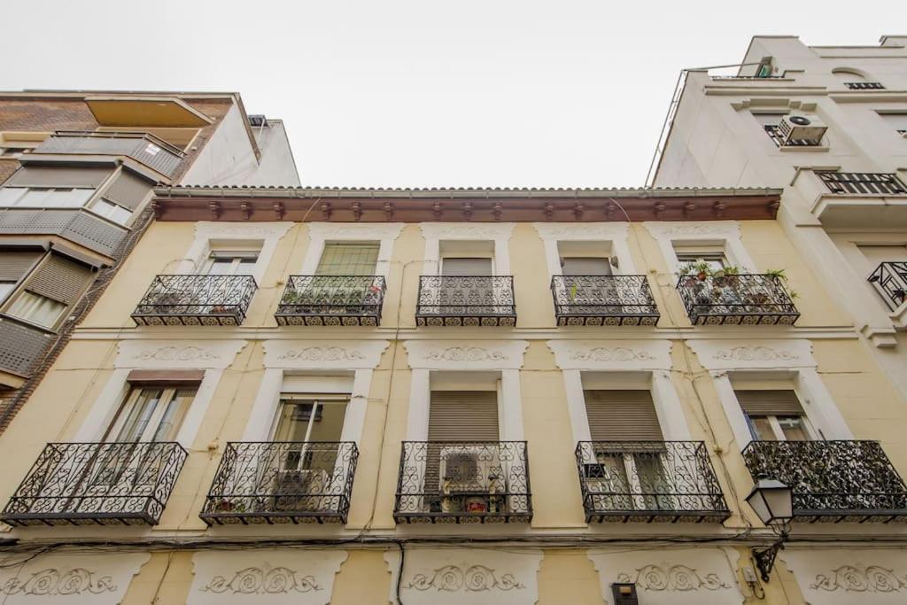 Cozy Loft En Chamberi Calle Ponzano Apartment Madrid Luaran gambar